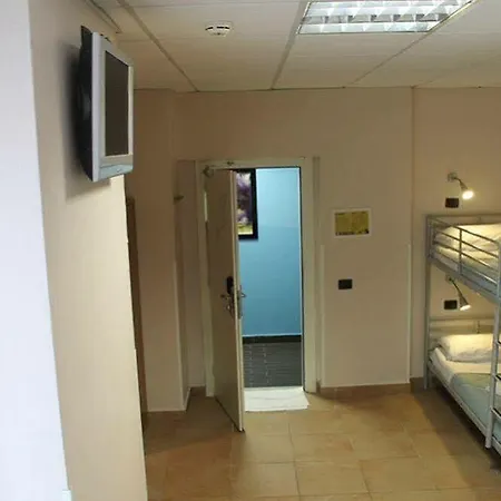 Plus Florence Hostel-2